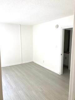 1+1 - 3830 Vinton Ave