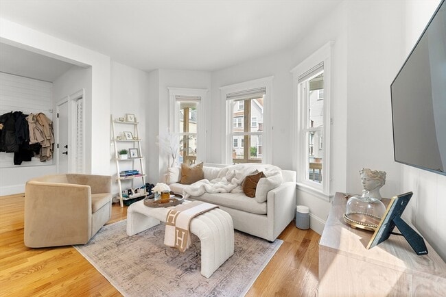 Photo - 54 Bloomfield St Unit 1