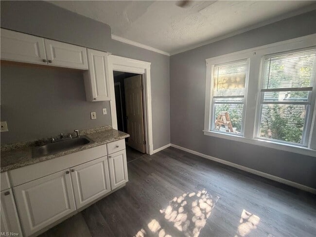 Photo - 10706 Reno Ave