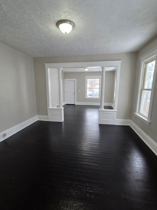 Photo - 295 Mason Ave