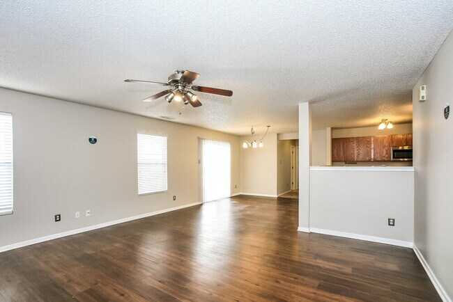 Photo - 14428 Black Farm Dr