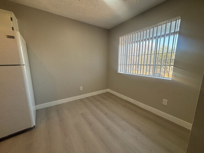 ½ OFF First Month's Rent! Updated 2 Bed | 1 Bath Apartment with In-Unit Washer & Dryer