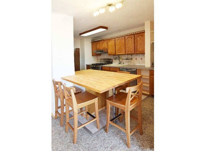 Photo - 3935 Blackstone Ave