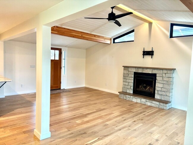 Photo - Spacious House. Expansive Lot. Prime Location