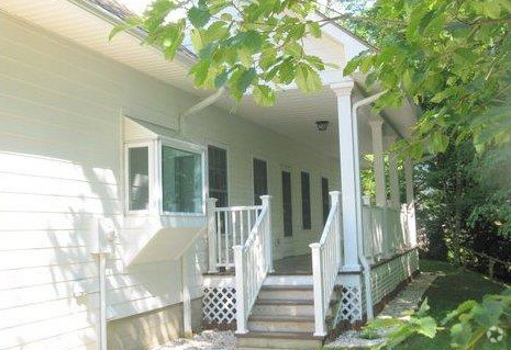 Building Photo - 690 Pinewood Dr Rental