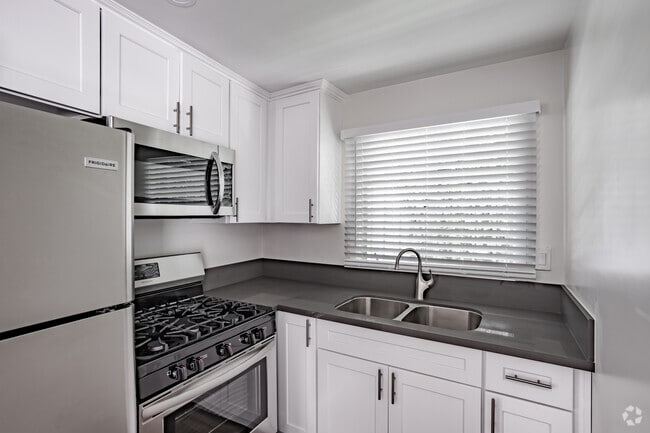 Studio - 495SF