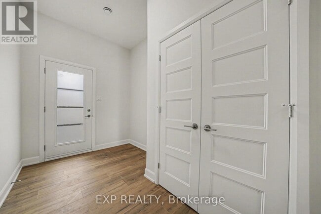 Photo - 480 Falcon Ln
