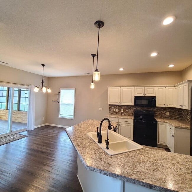 Photo - 3537 Westport Dr