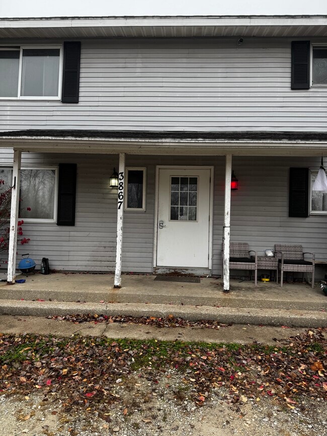 Building Photo - SR 15 Unit 3