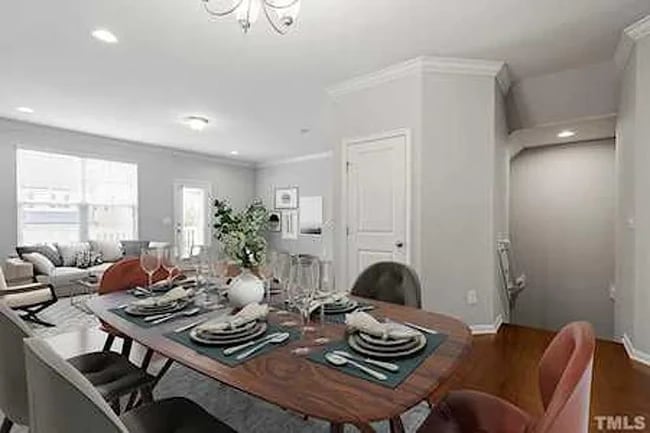 Photo - 2230 Chattering Lory Ln