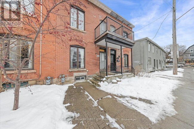 Photo - 281 Cambridge St N