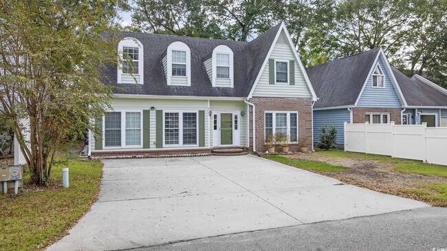 Photo - 9580 Maison Ct