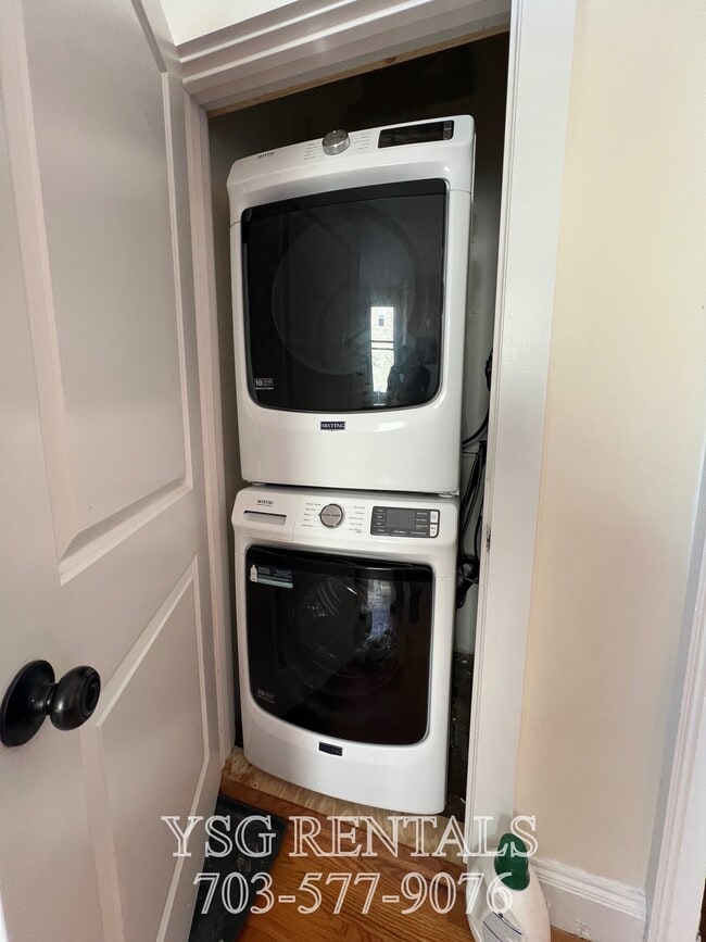 Photo - 17-19 Lambert Ave