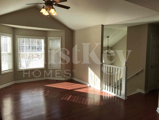 Photo - 101 Christine Ct