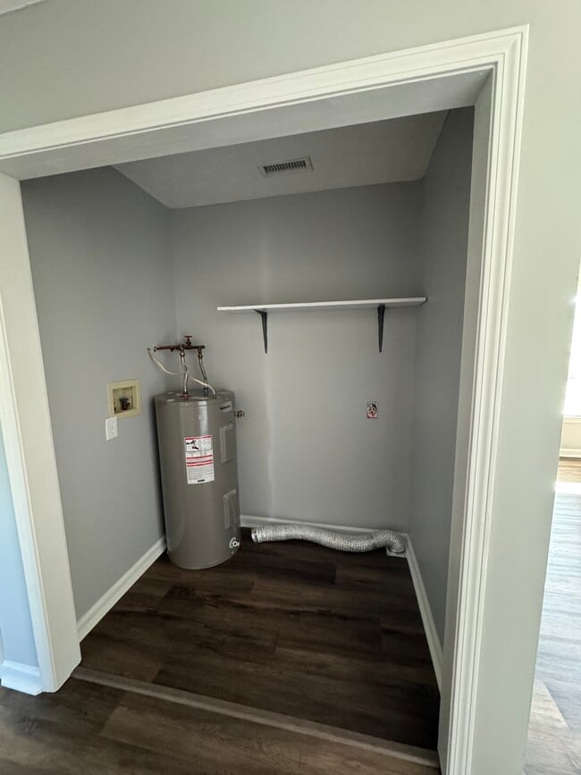 Photo - 110 Mirandy Rd