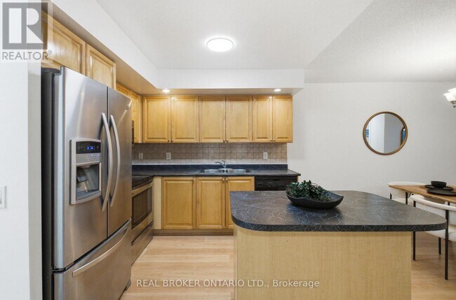 Photo - 5233 Dundas St W Unit 1630