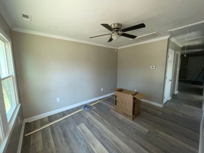 Photo - 303 Freeman St SE Unit B