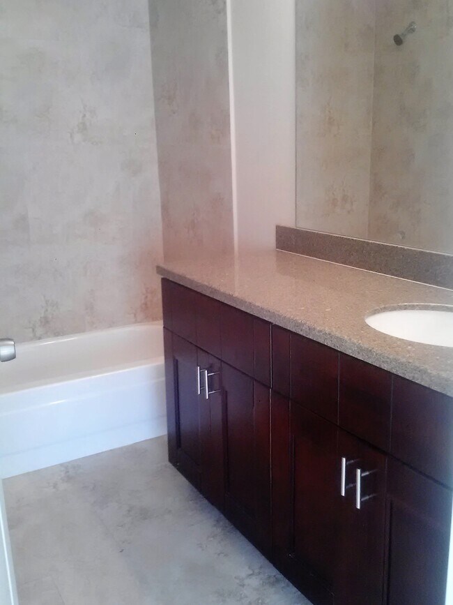 Photo - 2371 NW 33rd St Unit 703