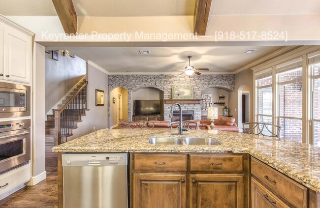 Photo - 5 Bed 4 Bath Rental Home Bixby