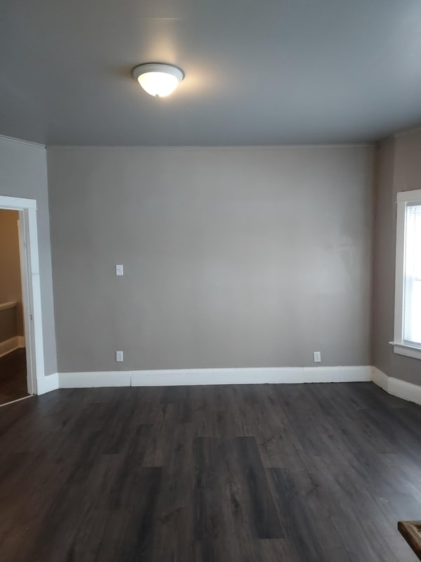 Photo - 329 Marshall St