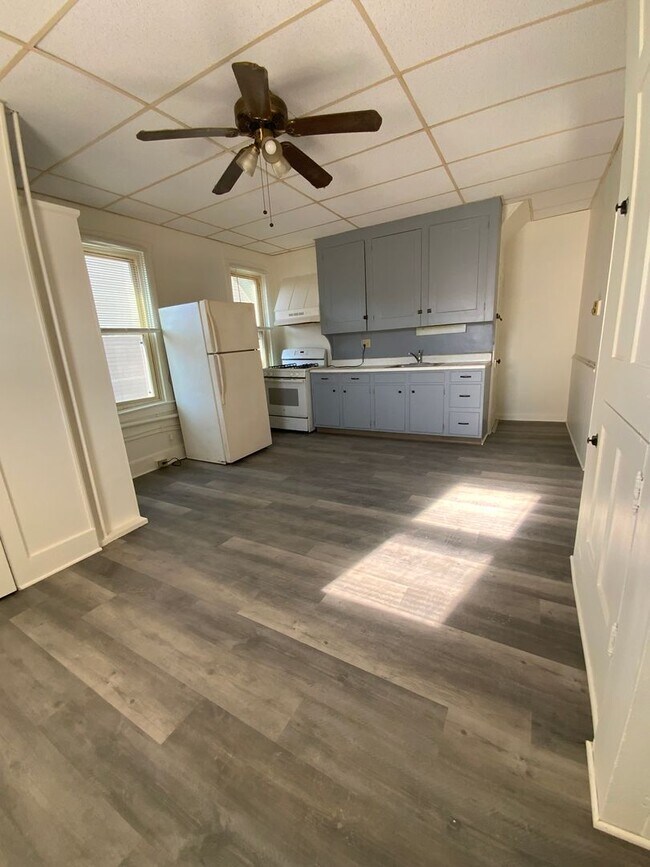 Photo - 37 Railroad Ave Unit 37 RAILROAD AVE. #1