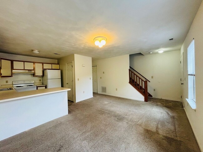 Photo - 824 Patrick Henry Dr