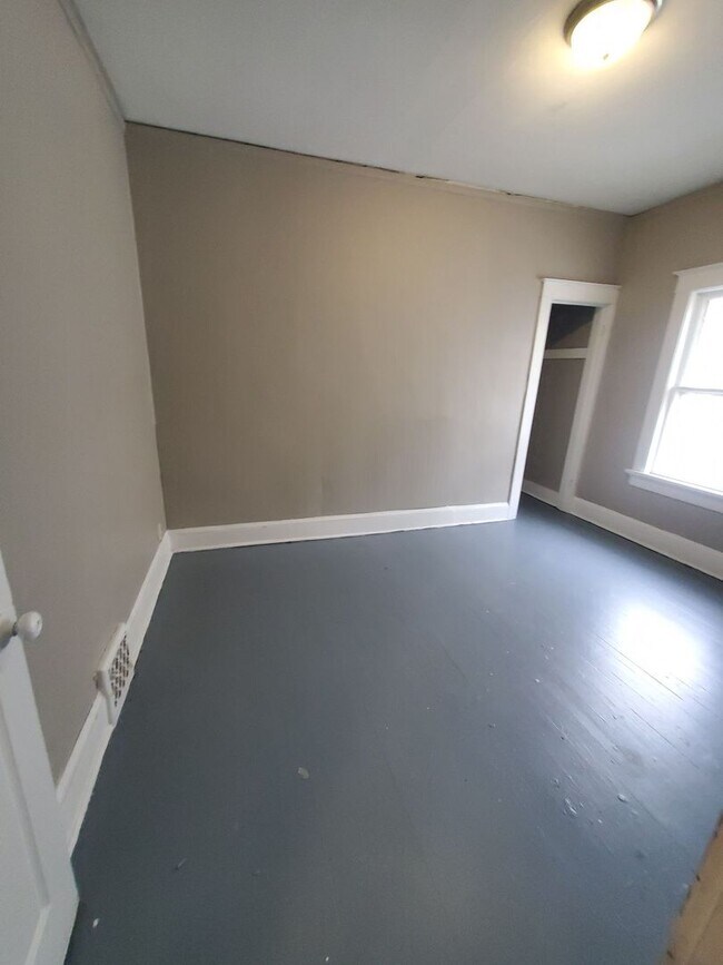 Photo - 2403-2405 N 39th St. (Duplex) (ACE PROPERTY) Unit 2405 Upper