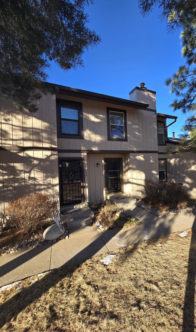 Building Photo - 3770 S Mission Pky