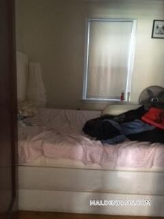 Building Photo - 349 Pleasant St