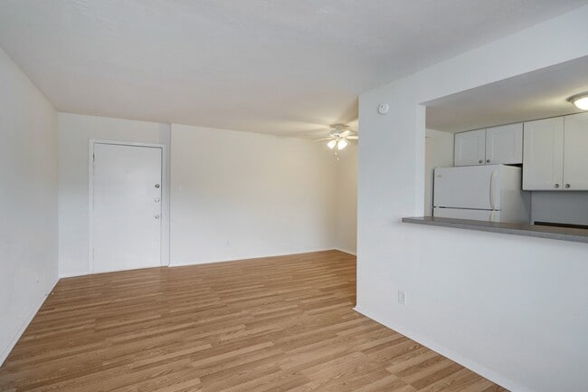 Photo - 3407 Graustark St Unit 14