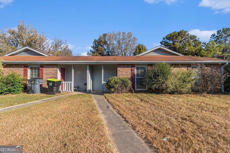 1609 Riverside Trail NE