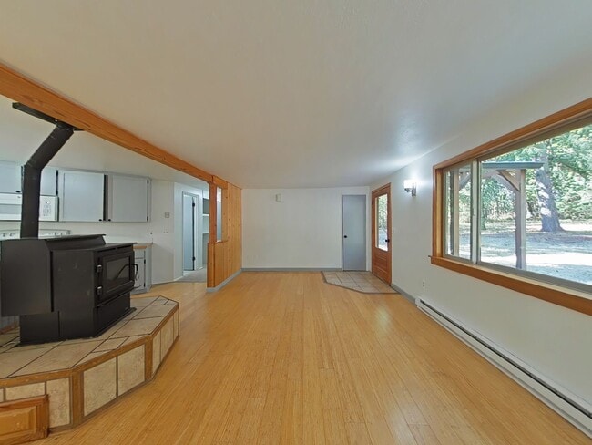 Photo - Peaceful and Private 3 Bedroom Home on 5 A...