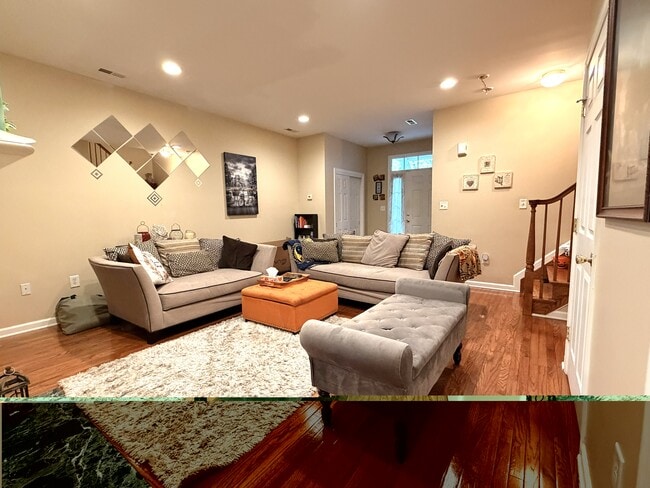 Living Room - 128 Jackson Ave