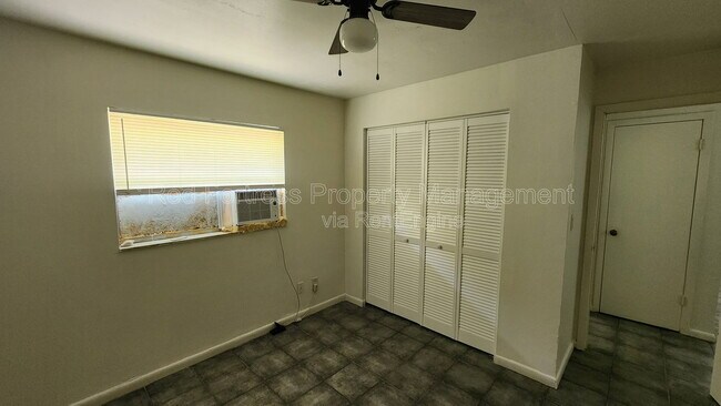Photo - 19095 Holly Rd