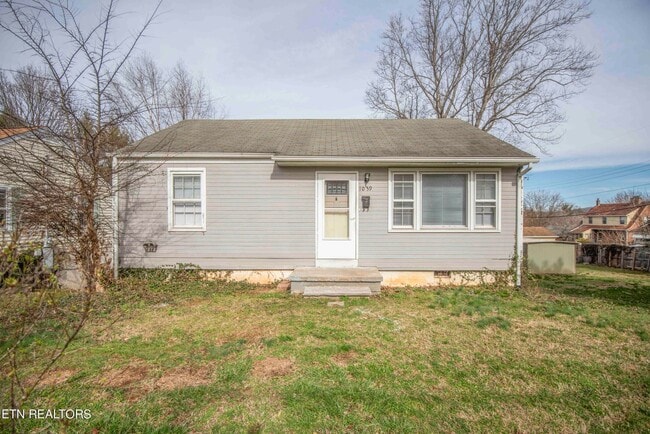 Building Photo - 1039 Oglewood Ave Rental