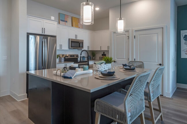 Photo - Trio at Jubilee Park