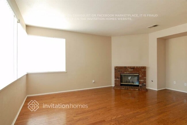 Photo - 37866 Spur Dr