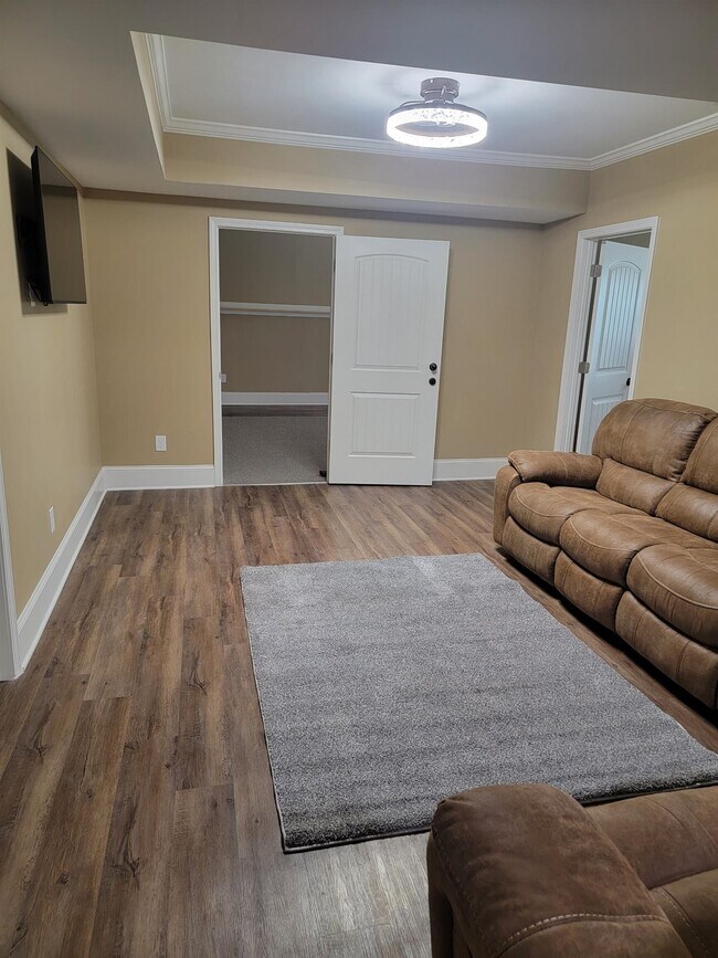 Photo - 865 Simonton Rd SW