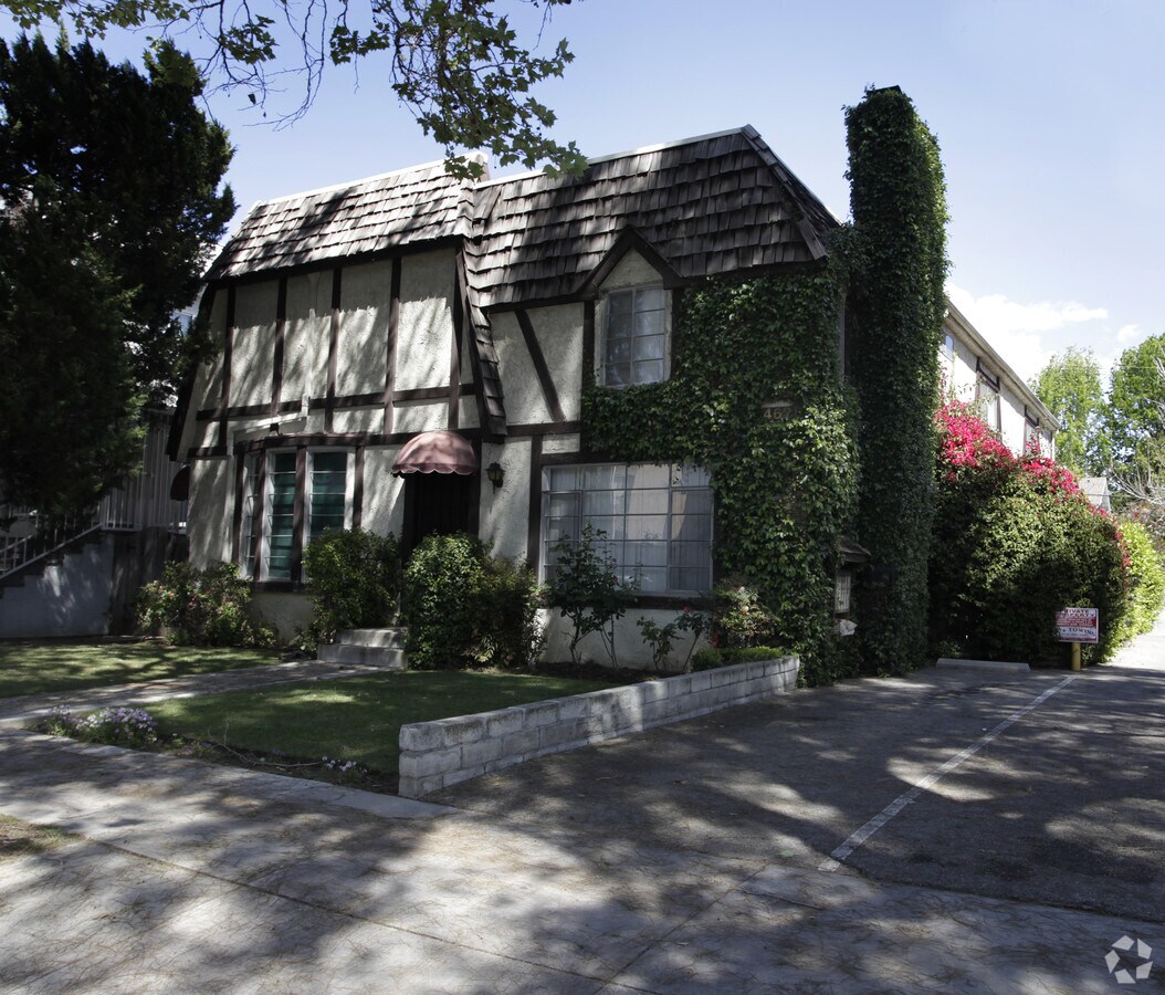 Photo - 4628 Fulton Ave