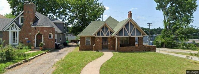 Building Photo - 7400 Forest Ave