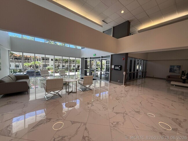 Building Photo - 531 N Ocean Blvd Unit 1805