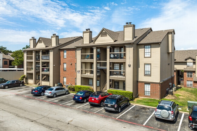 The Residence at North Dallas Apartments For Rent in Dallas, TX