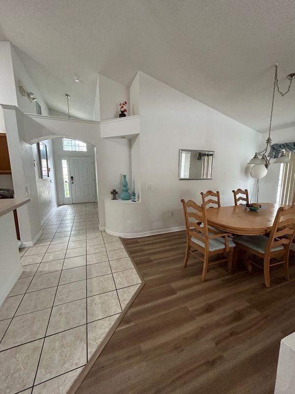 Photo - 232 Lake Shore Pkwy