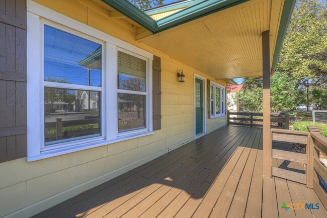 Photo - 927 N Union Ave