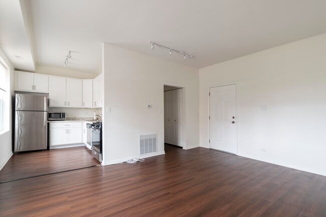 Photo - 3751 N Halsted St Unit 315