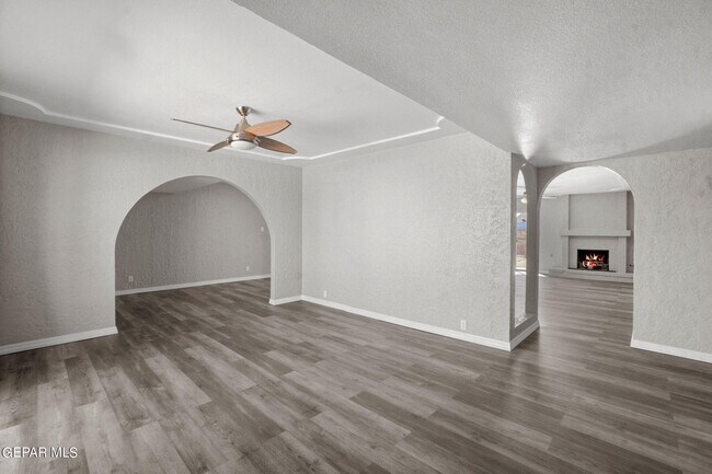 Photo - 11200 Warcloud Ave