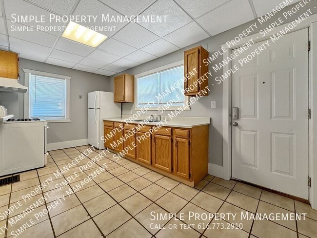 Photo - 813 California-