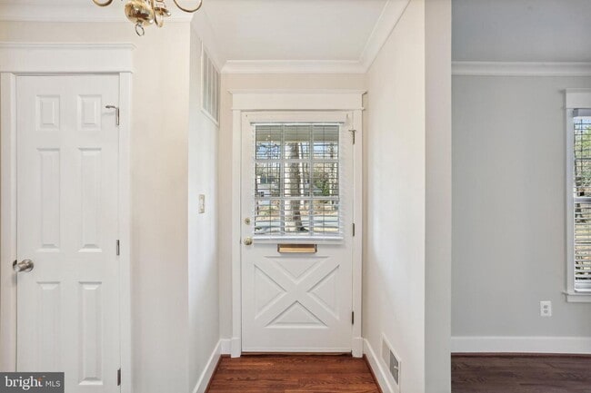 Photo - Renovated 4 Bed, 2.5 Bath in Wyngate WITH ...