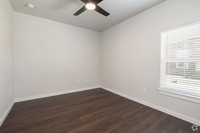 3BR, 2BA - 1,175SF - Primary Bedroom