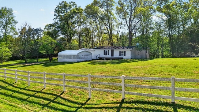 Photo - 155 Bradford Ln